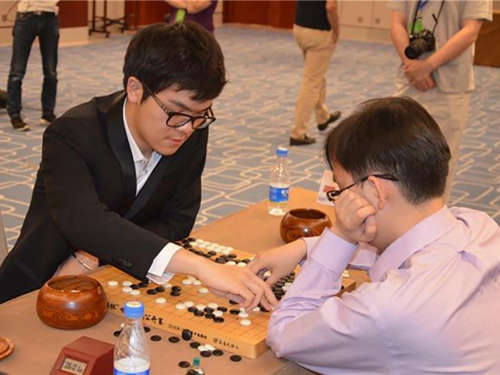 柯潔最新圍棋比賽視頻，熱血激戰(zhàn)，棋藝精湛，柯潔熱血圍棋激戰(zhàn)，棋藝精湛對(duì)決實(shí)錄