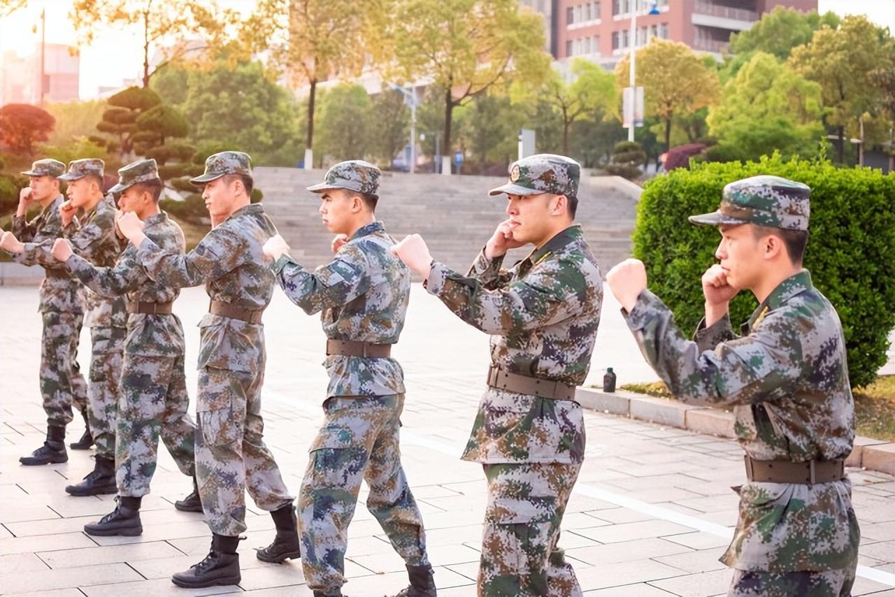 在部隊(duì)考研究生難嗎？探討軍人研究生教育的挑戰(zhàn)與機(jī)遇，軍人考研究生的挑戰(zhàn)與機(jī)遇，部隊(duì)研究生教育的探討之路